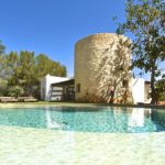 Finca Ibiza Blakstad rénovée avec piscine